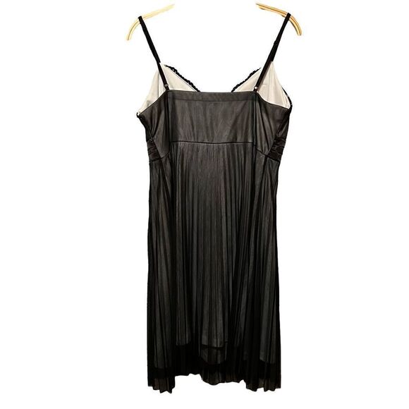 *𝑷𝑨𝑷𝑰𝑳𝑳𝑰𝑶𝑵* 𝑪𝒐𝒄𝒌𝒕𝒂𝒊𝒍 𝑫𝒓𝒆𝒔𝒔 - Picture 2 of 4